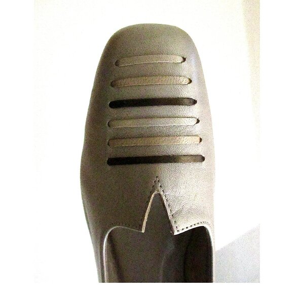 Magdesians Pearlized Taupe Pumps Women's Size 7M - Picture 4 of 9